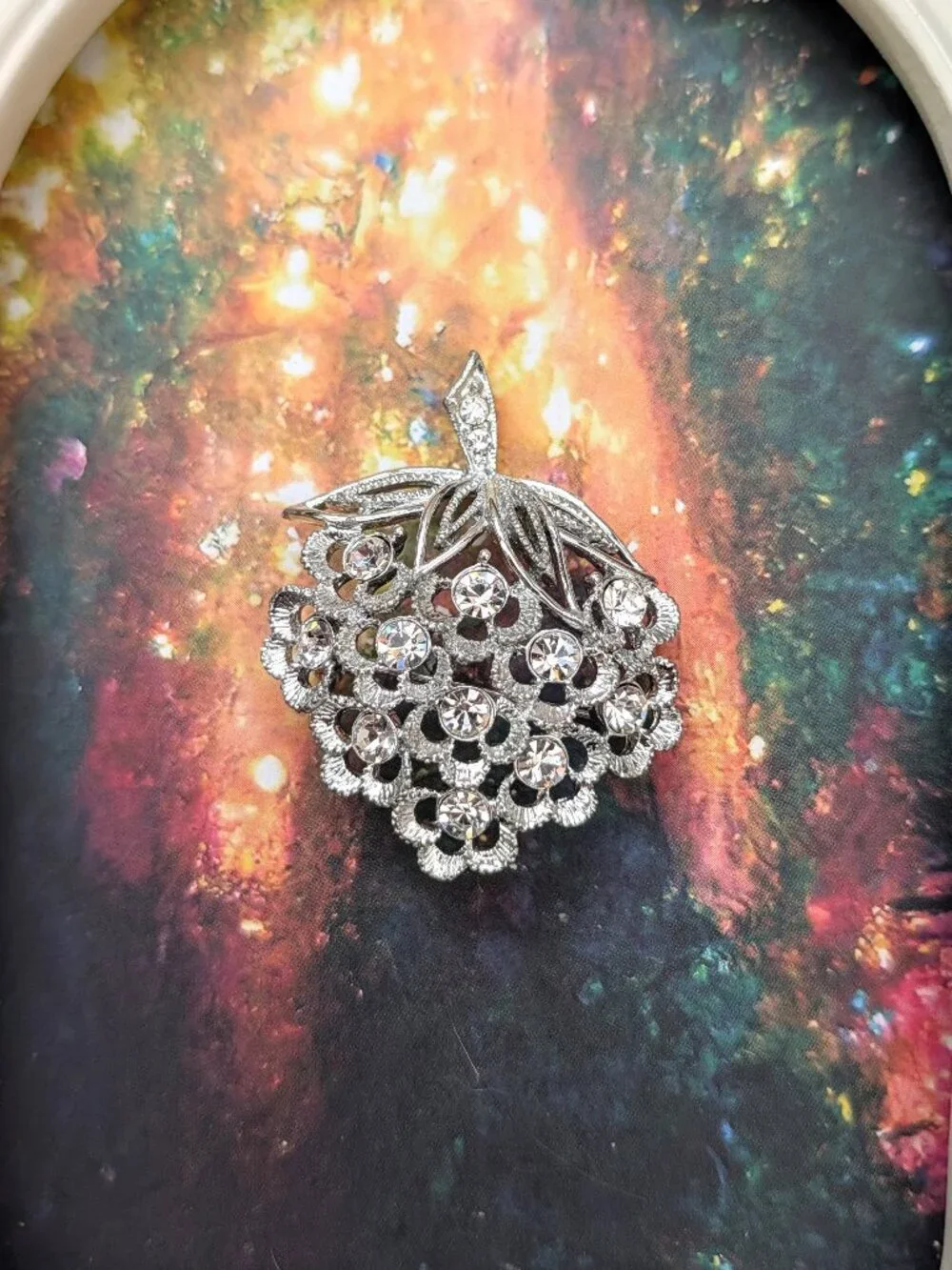 Vintage signed Sarah Coventry rhinestone cluster flower brooch